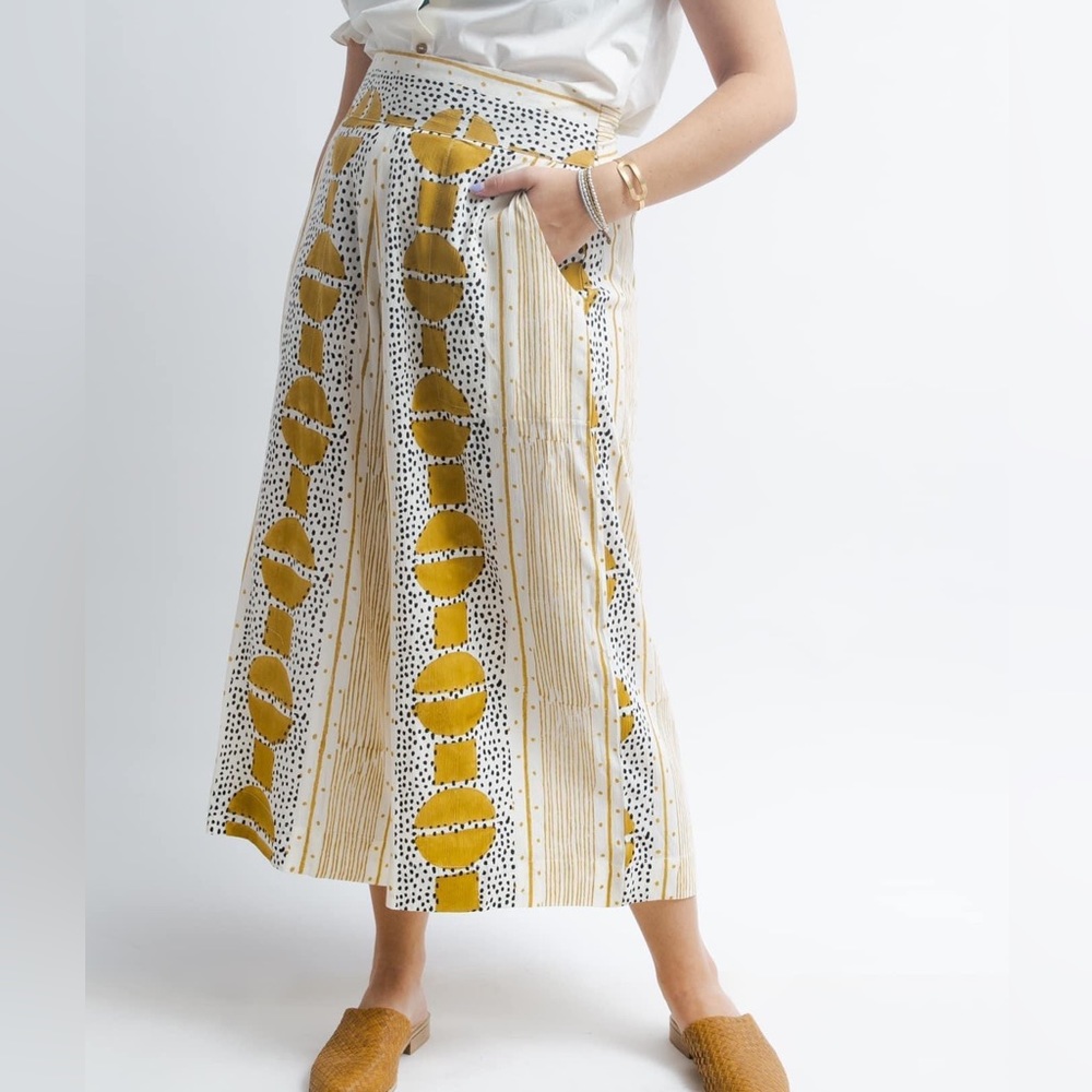 Sseko Solstice crop pants. Size 1